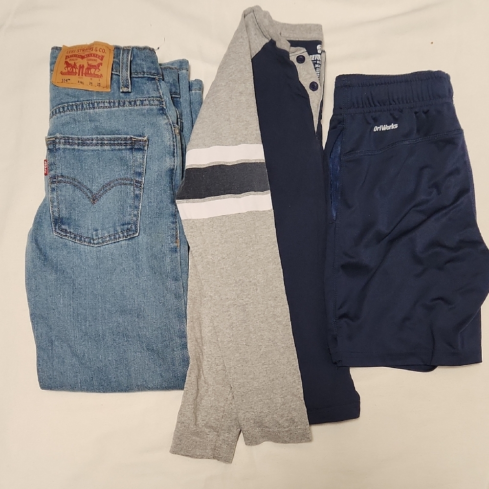 Levi's Blue Denim Jeans, Long Sleeve T and Basket Ball Shorts Blue